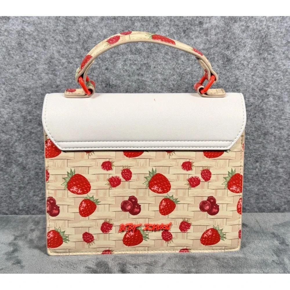 Betsey Johnson Hand Bag Purse Crossbody Satchel Strawberry Berries Basket Weave‎